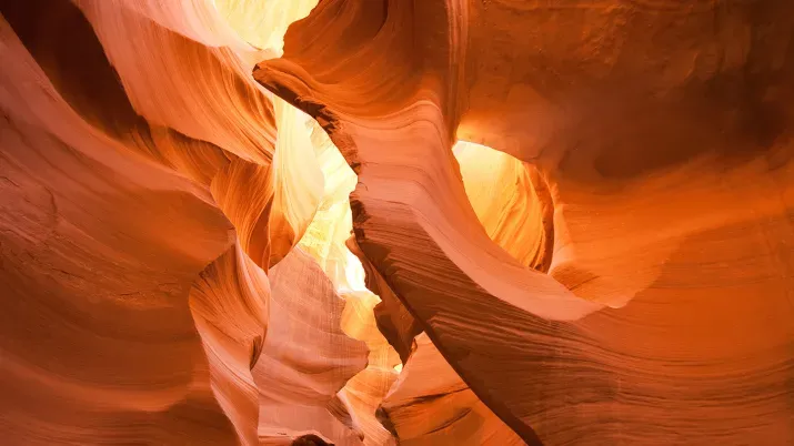 2025-11-18 The Hidden Potential of Corporate Bonds_teaser.jpg